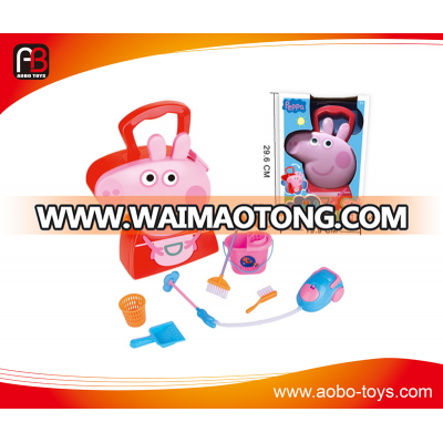 Set toys cute pig shape whit clean tool model set